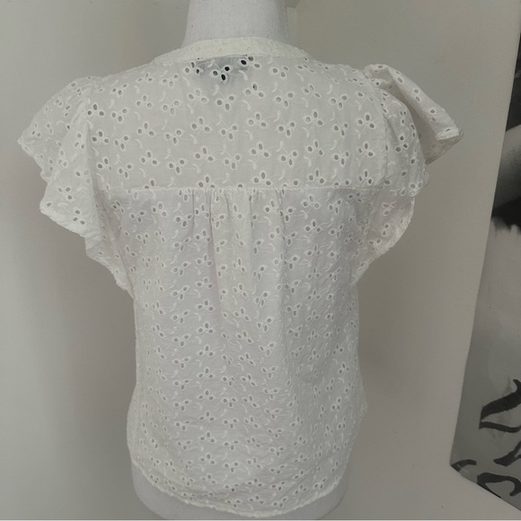 1. State eyelet top - Picture 3 of 9